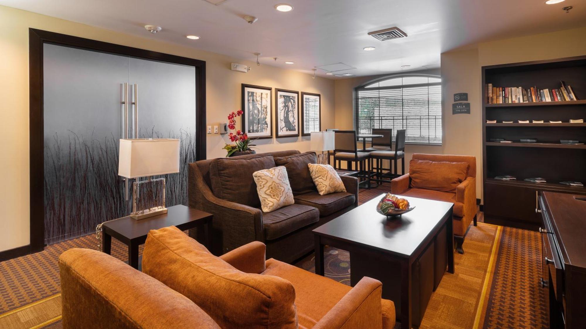 Staybridge Suites Chihuahua By Ihg Εξωτερικό φωτογραφία