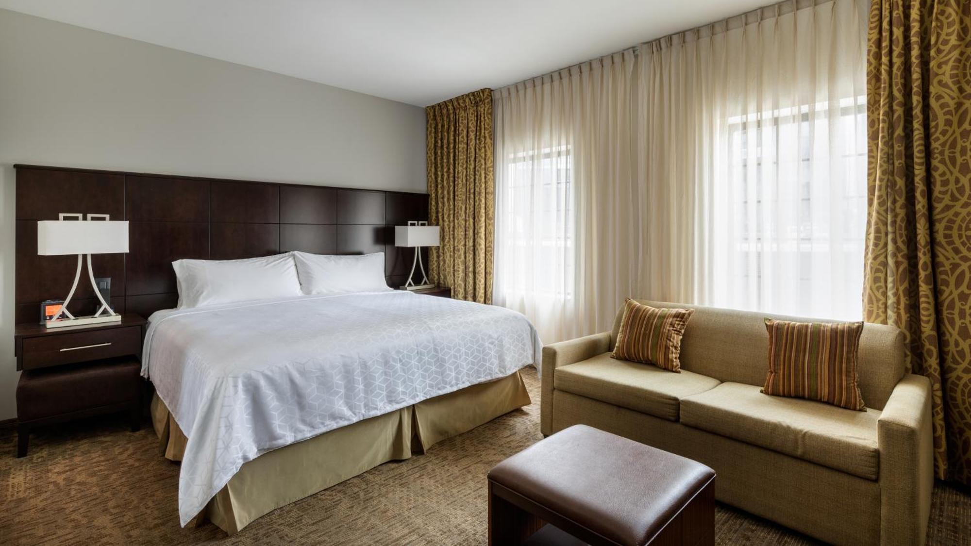 Staybridge Suites Chihuahua By Ihg Εξωτερικό φωτογραφία