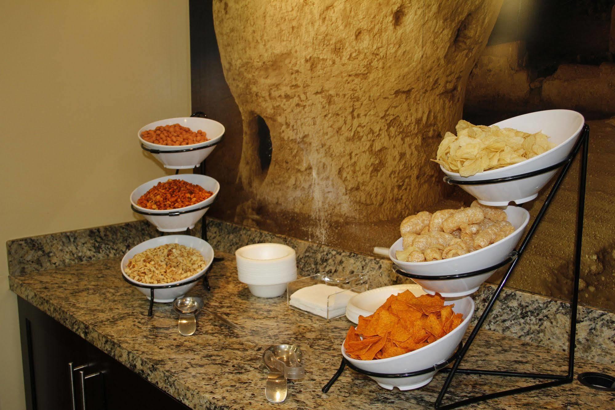 Staybridge Suites Chihuahua By Ihg Εξωτερικό φωτογραφία